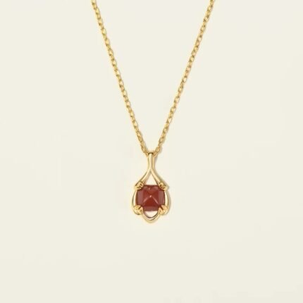 Sugar tower red agate necklace